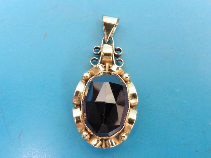 Gouden hanger met granaat                                 G1, Sieraden, Tassen en Uiterlijk, Kettinghangers, Gebruikt, Goud, Rood