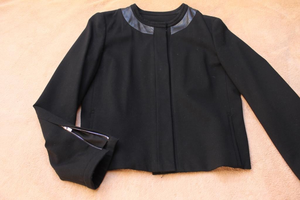 mooi jasje van DIANE VON FUSTENBERG maat 10 (M), Maat 38/40 (M), Zwart, DIANE VON FUSTENBERG, Ophalen of Verzenden