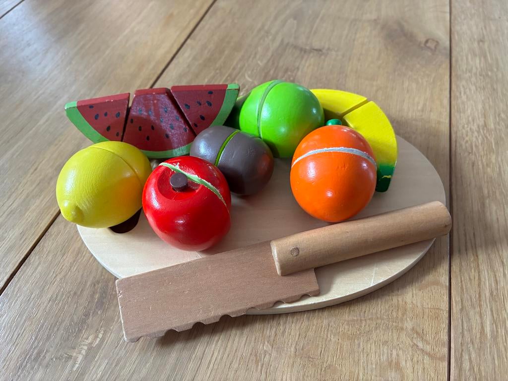 Houten speelgoed fruit met snijplank en mes, Ophalen, Gebruikt