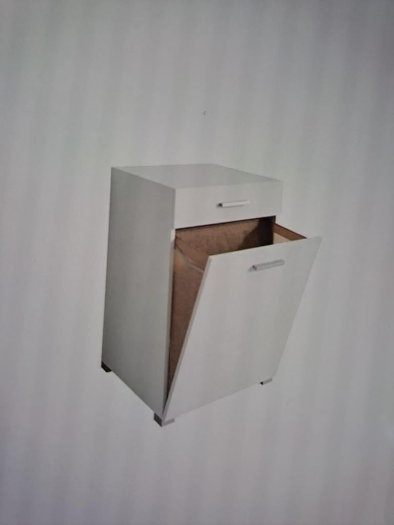 Badkamerkast met wasmand en lade nieuw in doos., Huis en Inrichting, Badkamer | Badkamermeubels, Ophalen, (Half)hoge kast, Nieuw