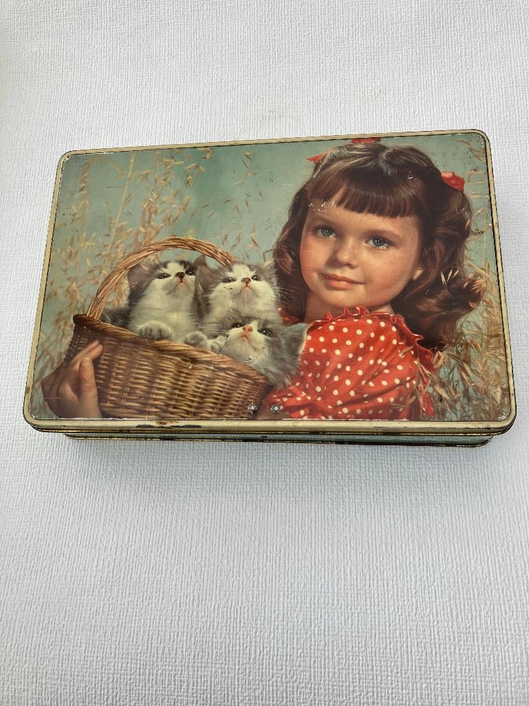 Vintage blik meisje met katjes, Verzamelen, Blikken, Ophalen of Verzenden, Gebruikt, Overige