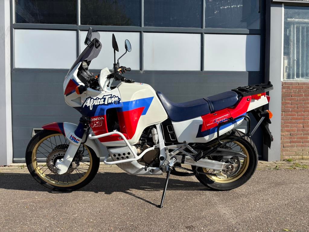 Honda XRV 750 Africa Twin - met alu kofferset - weinig km, 750 cc, 2 cilinders, Motorrijbewijs A, Gebruikt