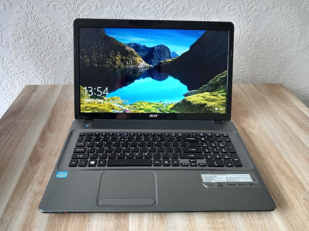 ACER Aspire 17inch Laptop, Computers en Software, Windows Laptops, Ophalen, 2 tot 3 Ghz, Qwerty, 17 inch of meer