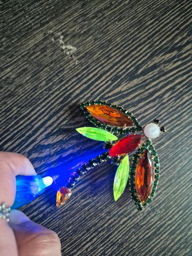 Vintage Handgemaakte Uranium Broche Libelle, Sieraden, Tassen en Uiterlijk, Broches, Gebruikt, Overige materialen, Overige kleuren