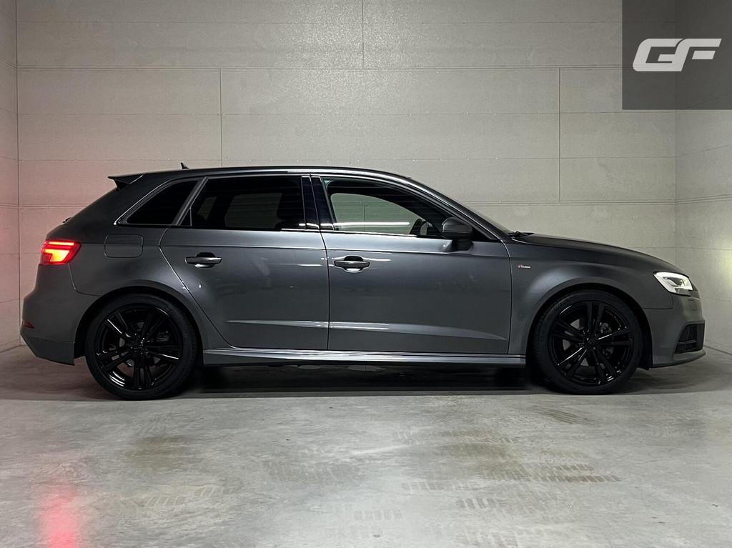 Audi A3 Sportback 35 TFSI 150PK S-Line Black Edition Virtual, 4 cilinders, Leder en Stof, Bedrijf, 19 km/l