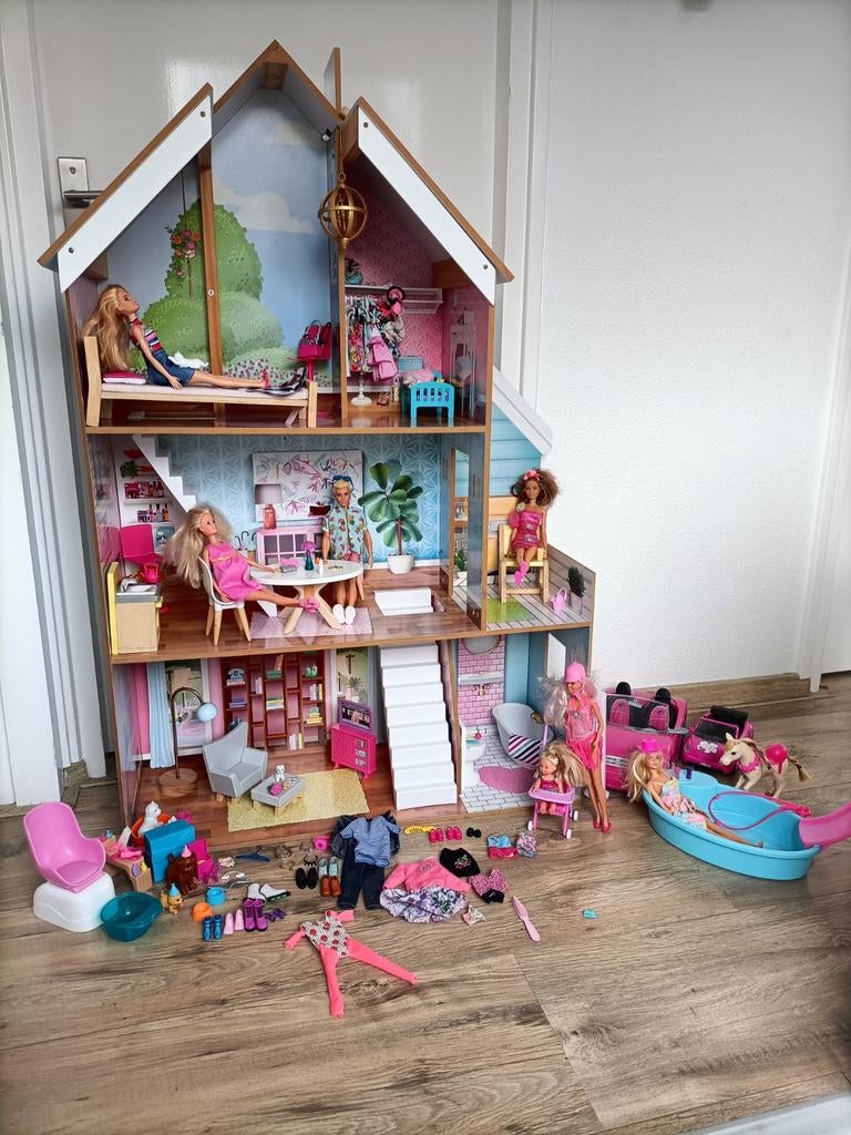 Compleet Barbie huis van Kidkraft  met interieur+extraatjes, Ophalen, Zo goed als nieuw, Poppenhuis