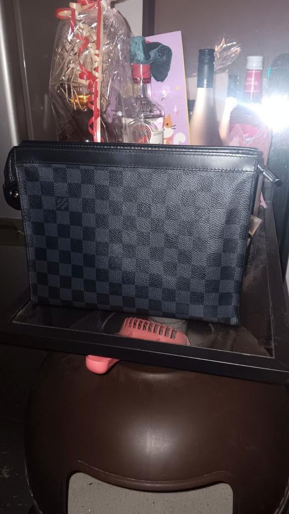 Louis vuitton pochette voyage origineel, Ophalen of Verzenden, Zo goed als nieuw, Zwart