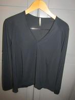 G642 Indies mt 40 top zwart travelstof V-hals, Maat 38/40 (M), Zwart, Ophalen of Verzenden, Zo goed als nieuw