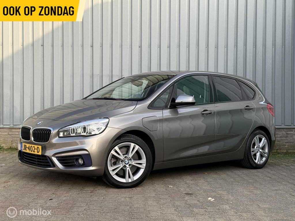 BMW 2-serie A.T. 225xe High Ex. PHEV | HUD | Memory | ACC, Auto's, Automaat, Stof, Origineel Nederlands, Bedrijf