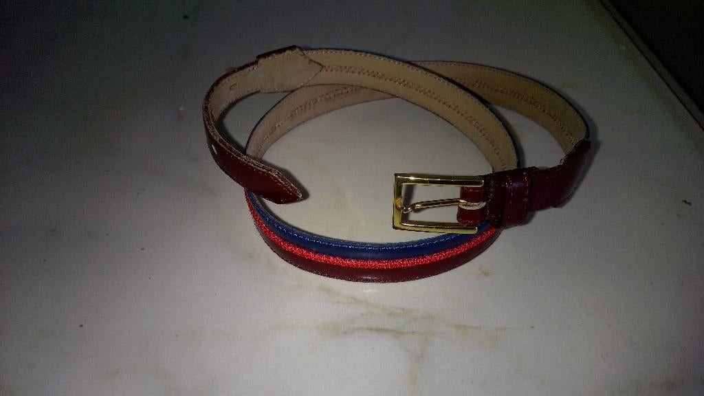 Lederen riem met streepje borduursel middenin, Kleding | Heren, Riemen en Ceinturen, Overige kleuren, Echt leder, Minder dan 95 cm
