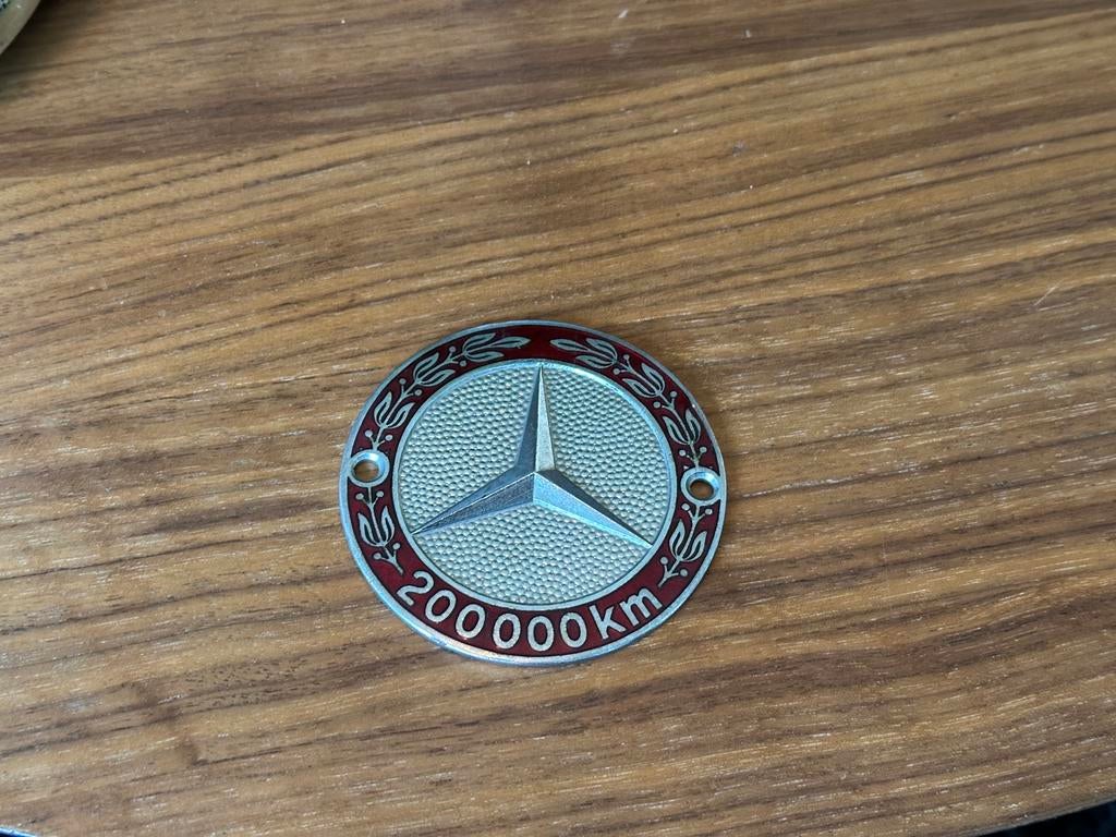 Mercedes Benz 200000 km badge originele grille embleem, Ophalen of Verzenden