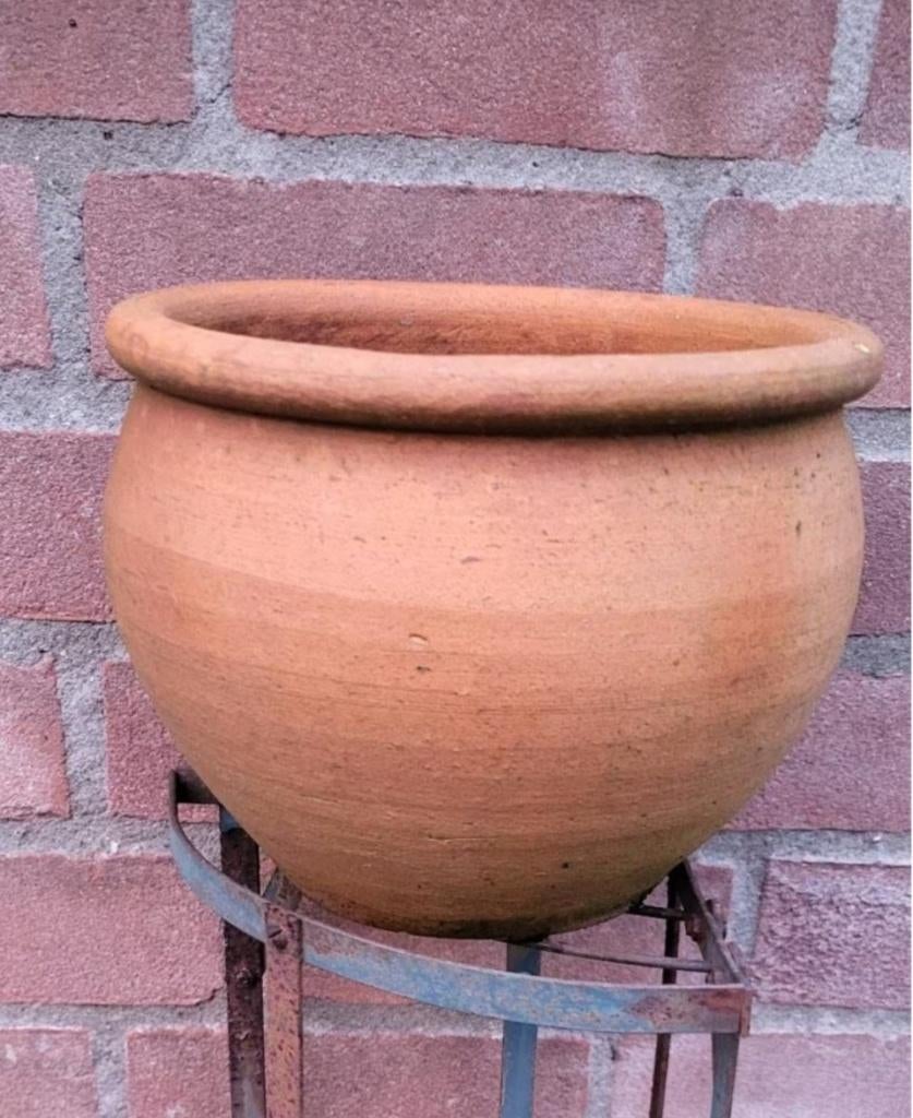 Mooie terracotta bloempot, hoogte 20 cm, Ophalen, Rond, Balkon, Aardewerk
