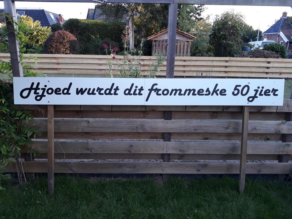 Uniek Fries jubileumbord Sarah te huur, Ophalen, Zo goed als nieuw, Abraham of Sarah