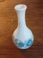 Wedgwood Vaasje - Clementine, Blauw, Aardewerk of Porselein, Ophalen of Verzenden, Zo goed als nieuw