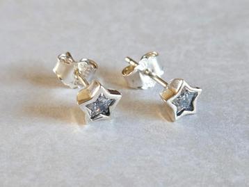 ZILVEREN PANDORA OORKNOPJES MET STERREN  beschikbaar voor biedingen