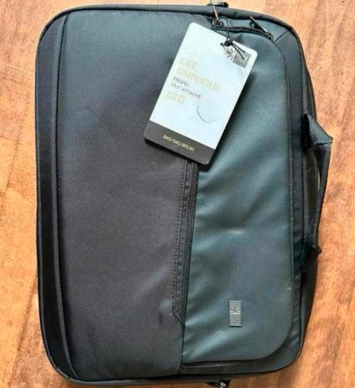Te koop splinternieuwe laptoptas zwart Case Logic in Assen, Computers en Software, Laptoptassen, Nieuw, Ophalen