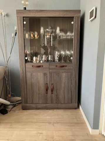Kast 160x97x40 Bruin beschikbaar voor biedingen