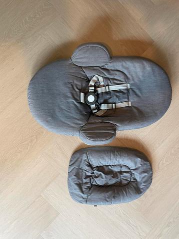 Nieuwste Stokke Newborn Set met verkleinkussen beschikbaar voor biedingen