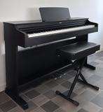 Digitale piano Yamaha YDP163 zwart inclusief kruk, Muziek en Instrumenten, Piano's, Ophalen, Zwart, Digitaal, Zo goed als nieuw