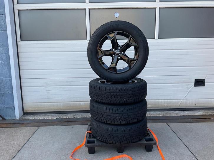 Audi  Q 3. + Q3 Sportback.  M + S.  Winterset. 215 - 65 - 17, Auto-onderdelen, Banden en Velgen, Banden en Velgen, Winterbanden