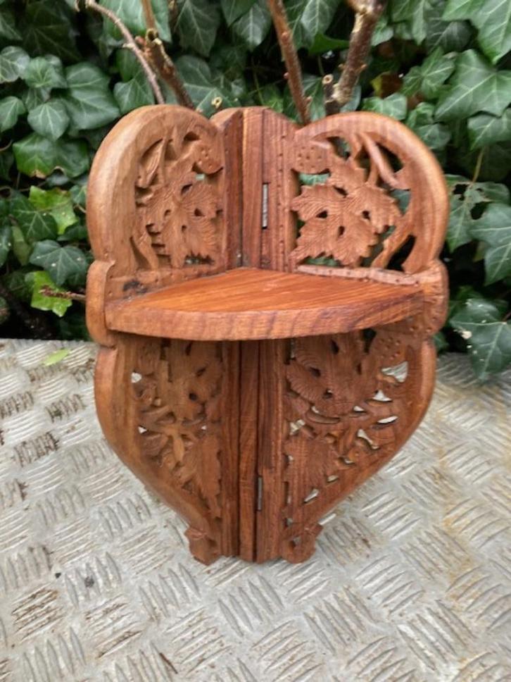 TEAK hout handgestoken hoekconsole INDIA opvouw-/inklapbaar, Huis en Inrichting, Woonaccessoires | Wandplanken en Boekenplanken