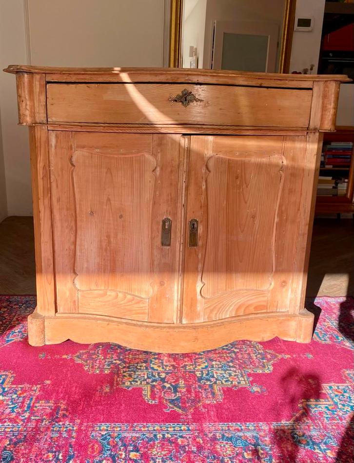 Authentiek Grenen Kastje met Sierlijsten, Huis en Inrichting, Kasten | Buffetkasten, Gebruikt, Minder dan 100 cm, 100 tot 150 cm