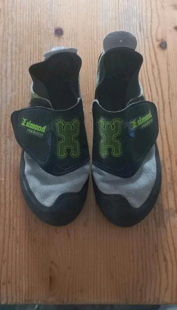 simond klimschoenen beschikbaar voor biedingen