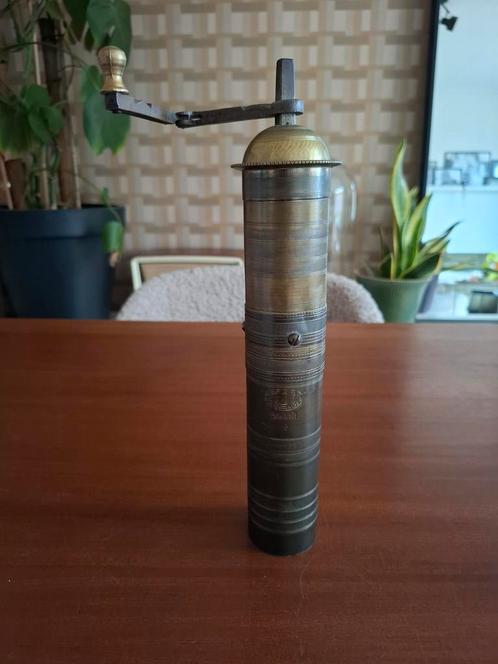 Vintage Turkse koffiemolen / pepermolen - Handgemaakt, Antiek en Kunst, Antiek | Keukenbenodigdheden, Ophalen of Verzenden