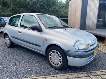 Renault CLIO 1.6 RN Automaat radio cd AS-IS MEENEEMPRIJS  beschikbaar voor biedingen