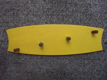KAPSTOK HOUT 48cm langx15,5cm breed GEEL/ZWART GRATIS! beschikbaar voor biedingen