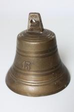 bronzen bel, Ophalen, Brons