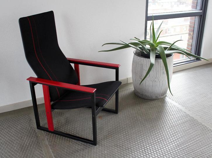 Artzan lounge chair by Simo Heikkila for Pentik, design 1985, Huis en Inrichting, Fauteuils, Zo goed als nieuw, Hout, Metaal, Stof