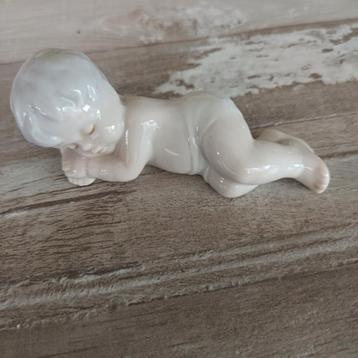 Porseleinen kindje Jesus  beschikbaar voor biedingen