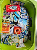 Volle bak Pokémon kaarten!, Ophalen of Verzenden, Gebruikt, Meerdere kaarten