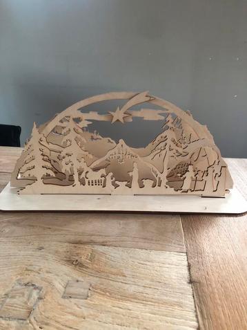 3d blankhouten kerststal beschikbaar voor biedingen