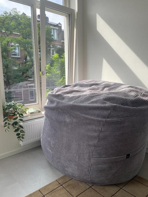 Vetsak | Zitzak Large cord velour - platinum (large - 140cm), Huis en Inrichting, Zitzakken, Zo goed als nieuw, Zitzak, Grijs