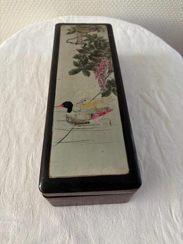 Antiek Japans lakwerk houten handschoenenkist met decoratie beschikbaar voor biedingen