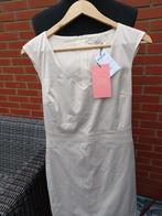 Nieuwe jurk, Ophalen of Verzenden, Zo goed als nieuw, Maat 36 (S), Beige