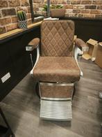 2 bruine kappersstoelen heren, Antiek en Kunst, Antiek | Meubels | Stoelen en Banken, Ophalen