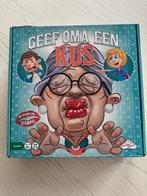 Geef Oma een kus, Hobby en Vrije tijd, Gezelschapsspellen | Bordspellen, Ophalen of Verzenden, Zo goed als nieuw