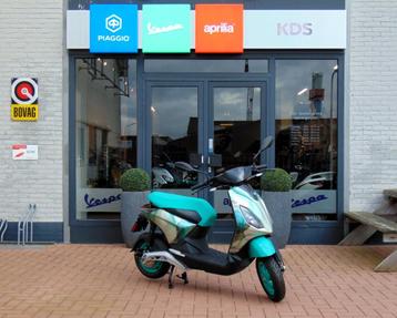 Piaggio 1 Feng Cheng Wang elektrisch  45km (brom) KORTING! beschikbaar voor biedingen