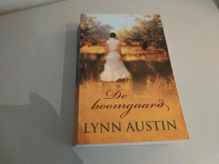 Lynn Austin - De boomgaard, Boeken, Literatuur, Zo goed als nieuw, Nederland, Ophalen of Verzenden