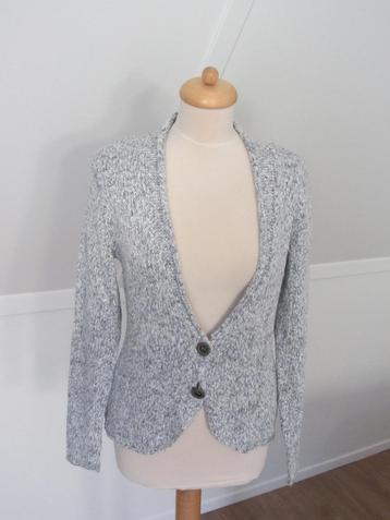 Vest 40, l.blauw/grijs/wit gemêleerd, 2 knopen, z.g.a.n. beschikbaar voor biedingen