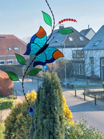 VLINDER Tiffany Glas in lood NIEUW handgemaakt Raamhanger  beschikbaar voor biedingen