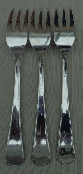GUY DEGRENNE CONFIDENCE 3x Visvork 17,4cm Set, Coolsingel 104, 3011 AG Rotterdam, Netherlands, Verzenden, Zo goed als nieuw, Rvs of Chroom
