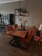 Boomstam eettafel met 4 cognackleur stoelen, Ophalen of Verzenden, Zo goed als nieuw, 4 tot 6 stoelen