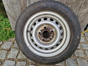 5 gats reservewiel met band van een aanhanger 5,5J ET 30 beschikbaar voor biedingen