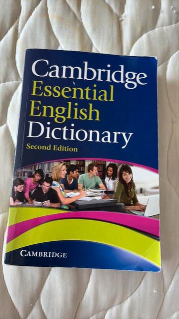 Cambridge Essential English Dictionary 9780521170925 beschikbaar voor biedingen