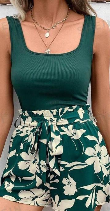 Mooie Tweedelige set maat 38, NIEUW! Top met short!  beschikbaar voor biedingen