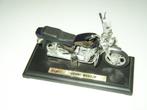 Motor Model Suzuki GSX750, Hobby en Vrije tijd, Modelauto's | 1:43, Overige merken, Overige typen, Zo goed als nieuw, Verzenden